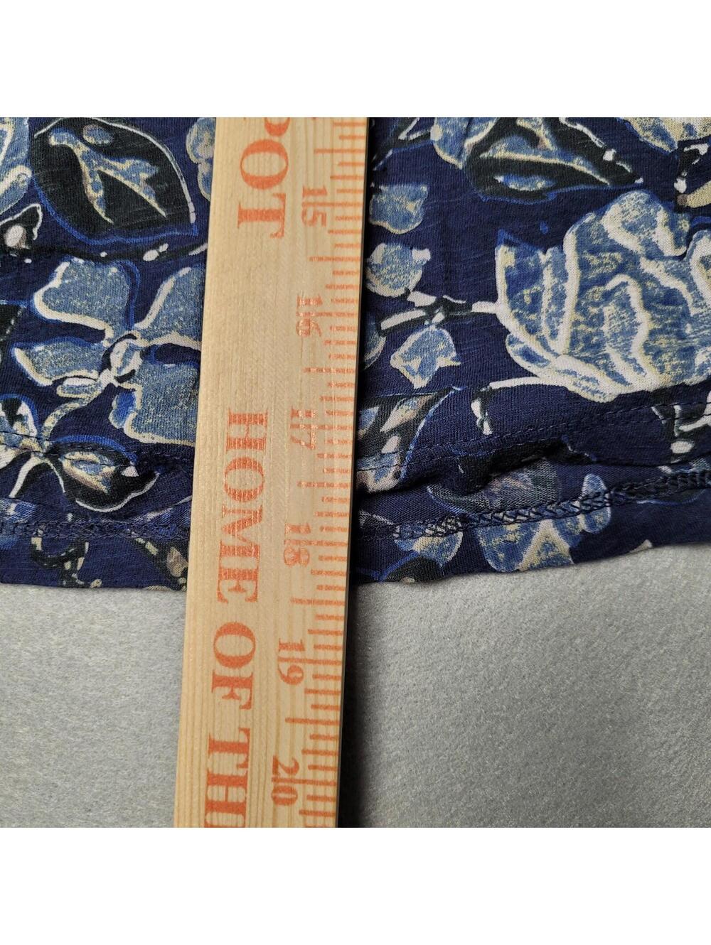 Lucky Brand Women's Flutter Sleeve T-Shirt Floral Cut Out Back Blue white Sz M - Picture 6 of 8